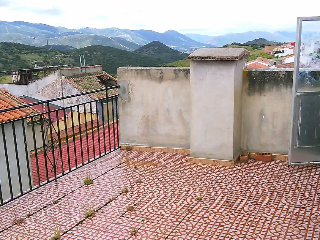 Casa adosada en  Calle Calvo Sotelo 16 - Foto 8