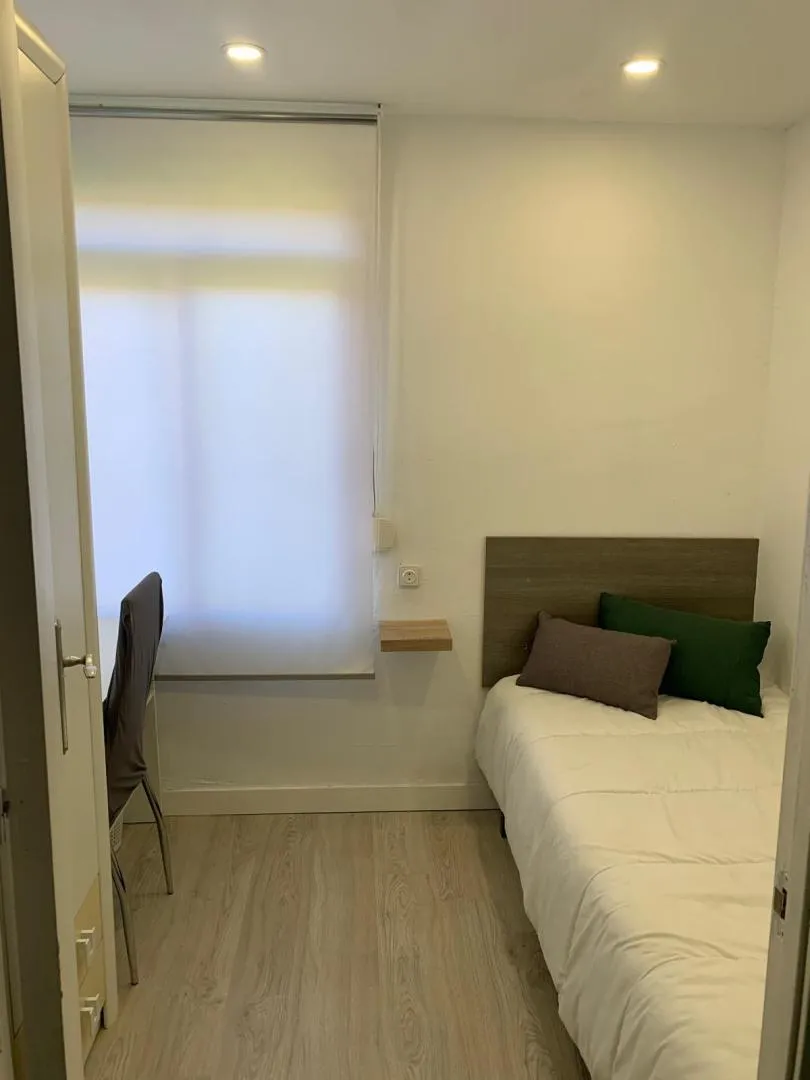 Piso en  Pasaje de Teba 2 - Foto 2