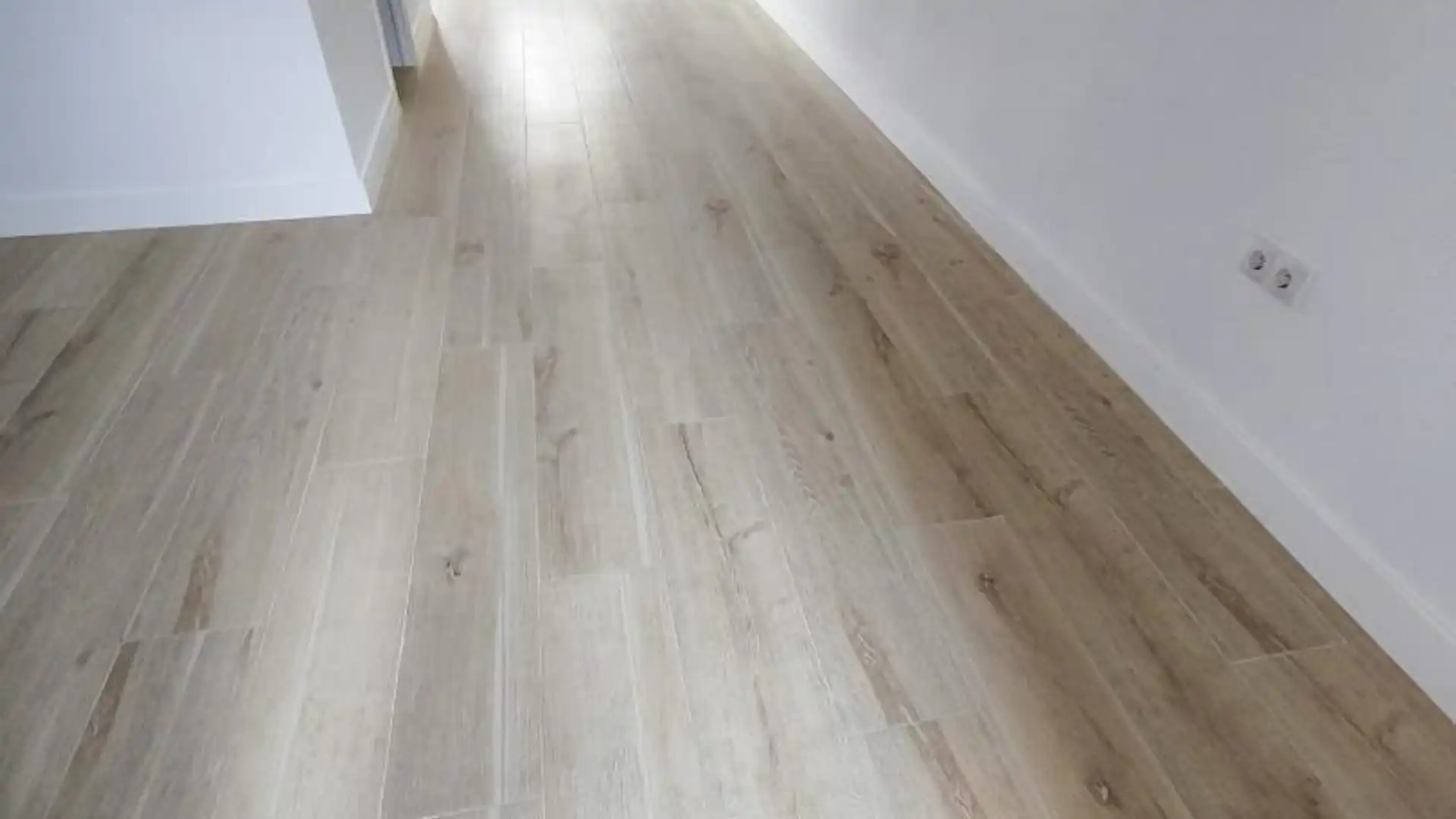 Piso en  Calle Conde de Guadalhorce 10 - Foto 2