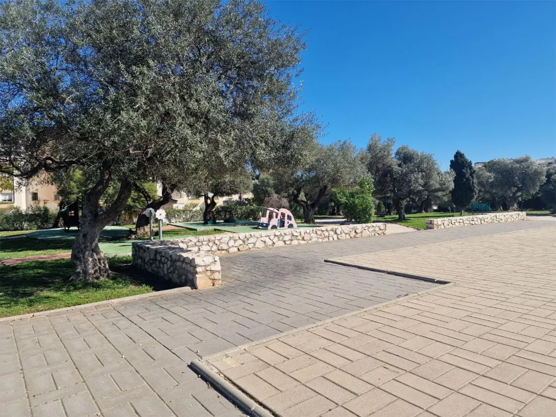 Piso en  Calle Mercedes Formica 4 - Foto 56