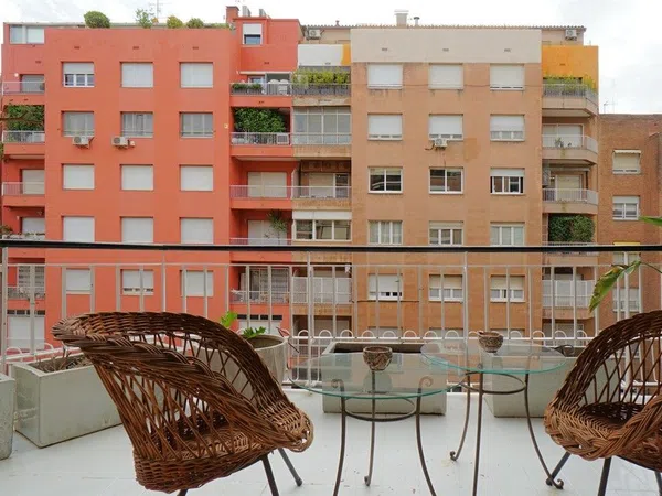 Piso en Calle de Calvet - Foto 6