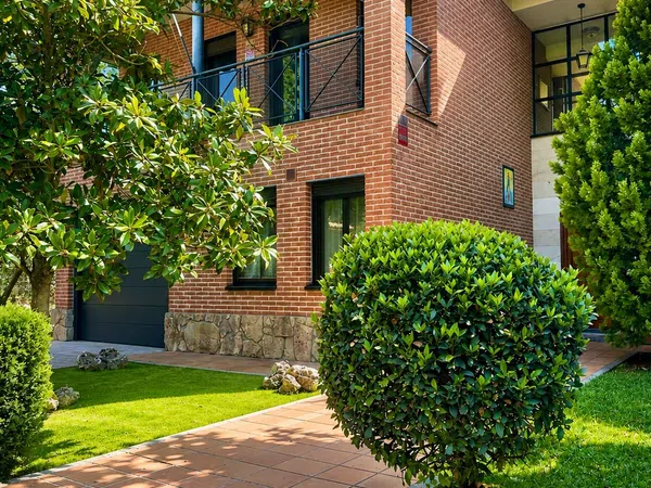 Casa o chalet independiente en Calle de Rosales, 2, La Montaña-El Cortijo, La Montaña-El Cortijo - Foto 1