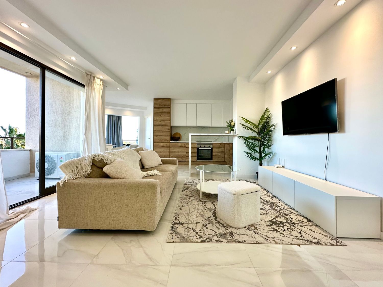 Piso en calle Aguamarina, 62 - Foto 1