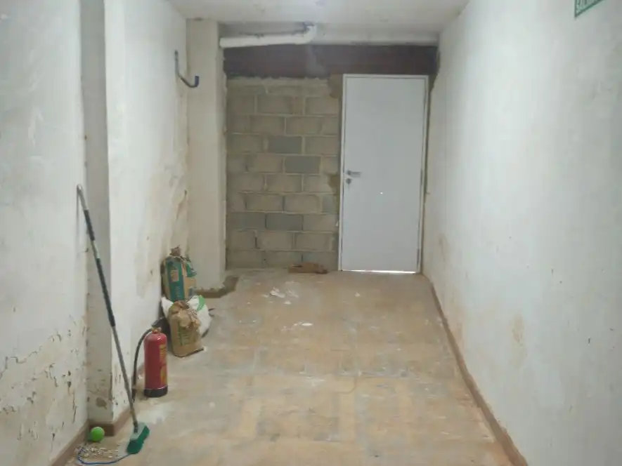 Local comercial en  Calle de la Isla de Cuba 78 - Foto 8