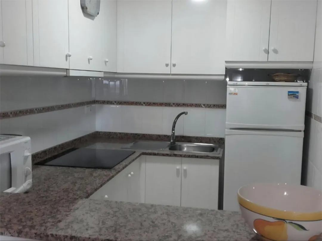 Piso en  Avinguda de la Marina Baixa 28 - Foto 8