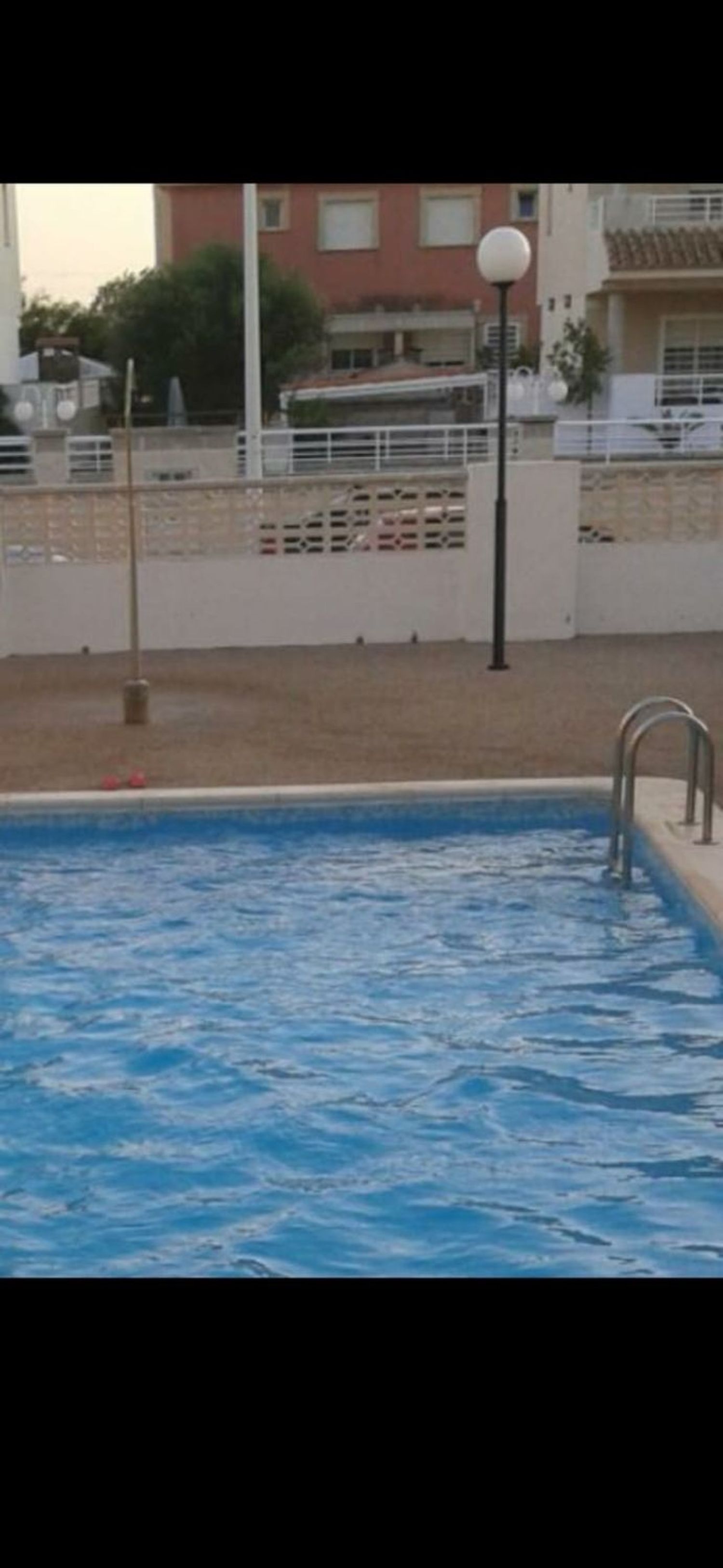 Chalet adosado en Les Palmeres - Foto 1