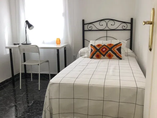 Piso en avenida Doctor Fedriani, 35