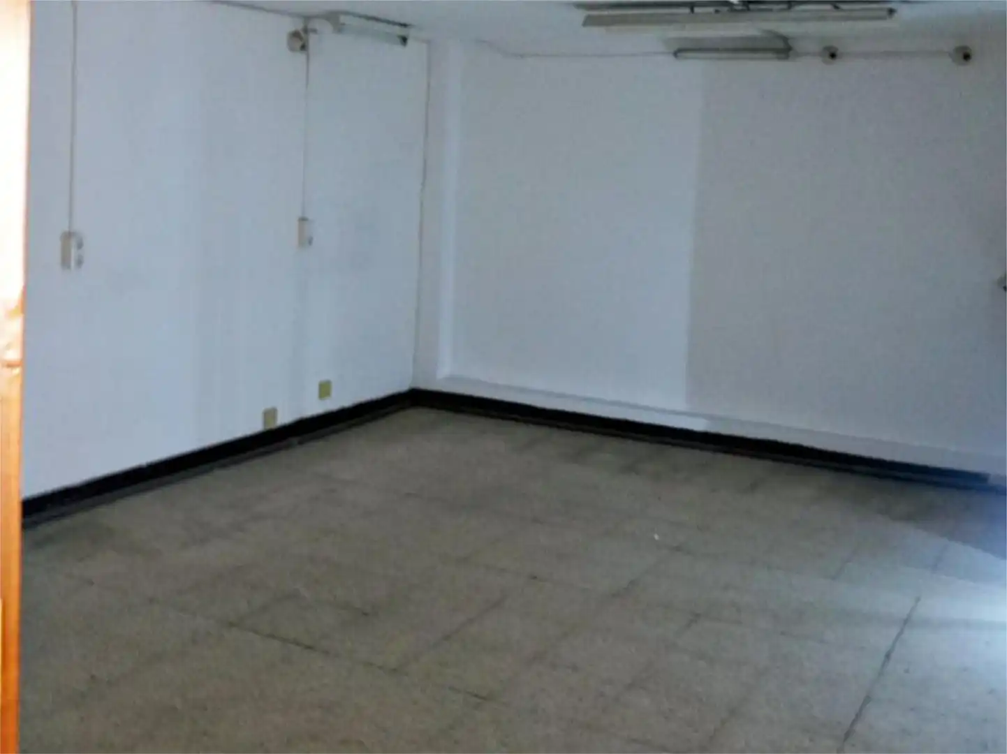 Local comercial en  Carrer d'Àngel Guimerà 146 - Foto 9