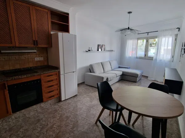 Piso en calle Felipe II, 8