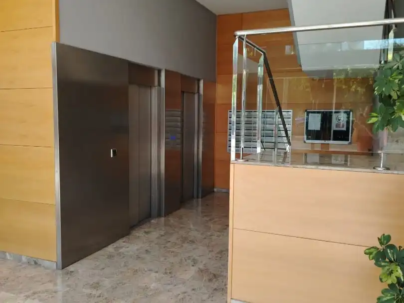 Piso en  Passeig de l'Albereda 50 - Foto 2