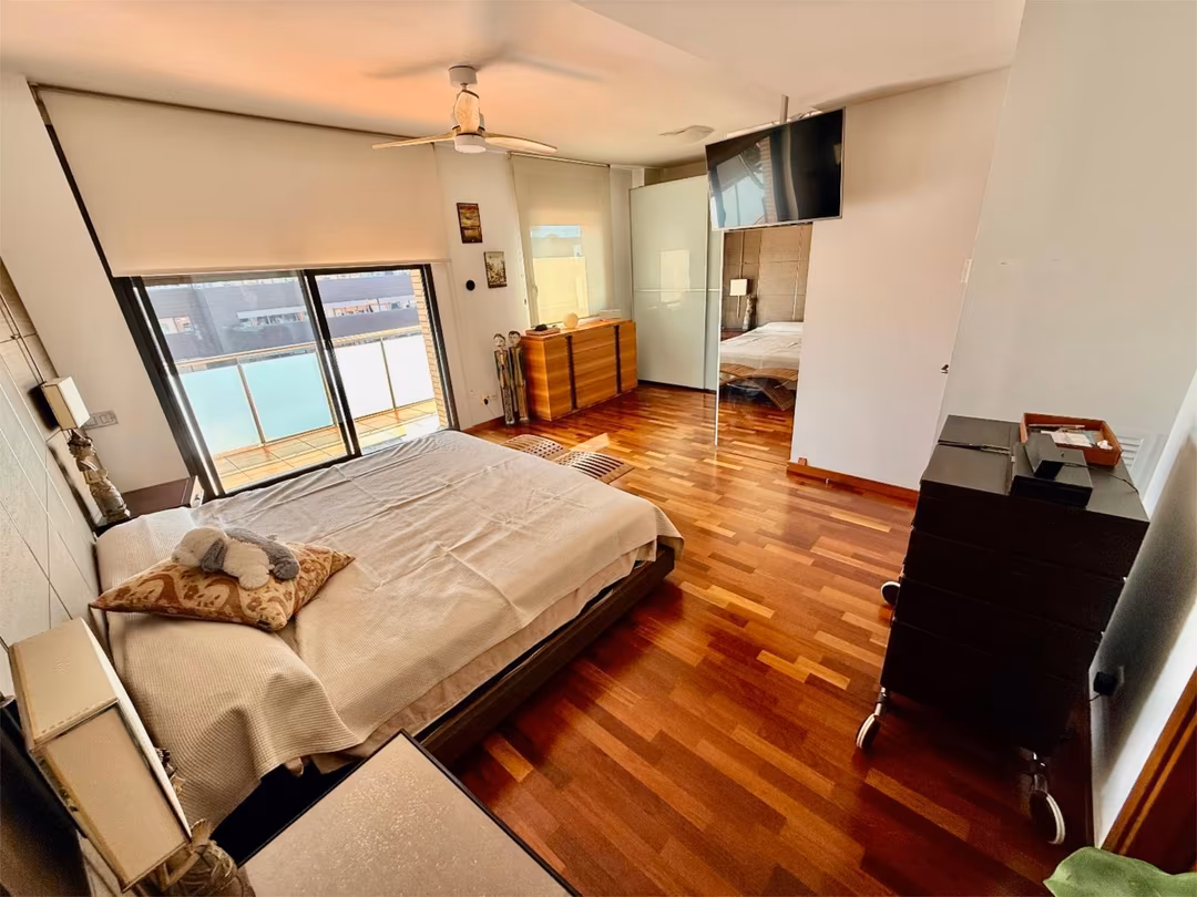 Piso en  Camí Antic de València 49 - Foto 9