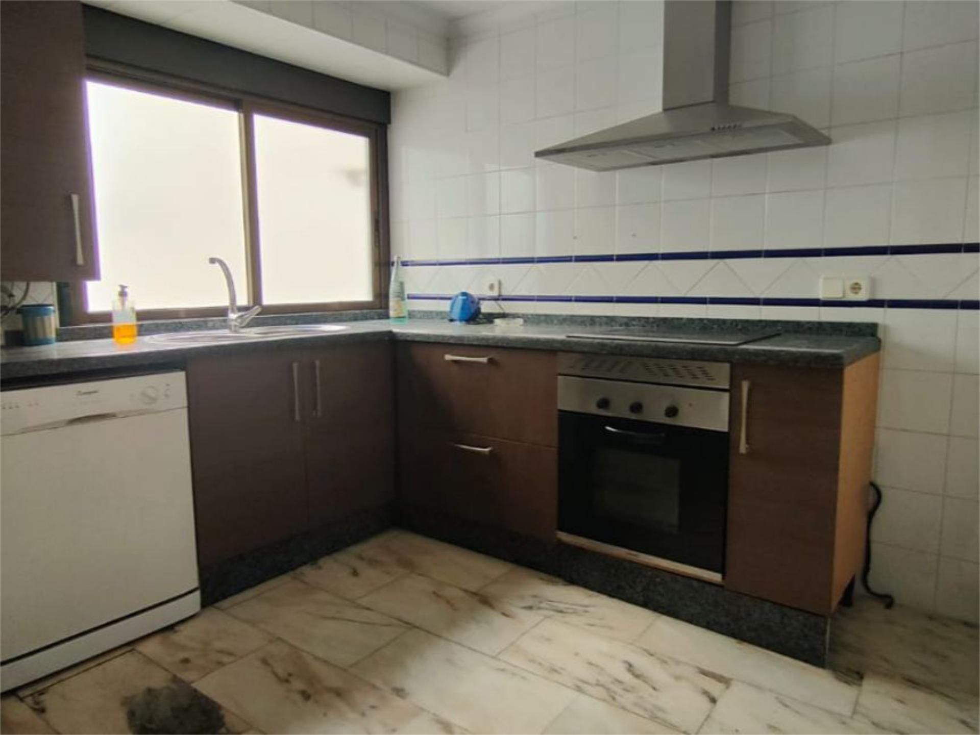 Casa adosada en  Calle Rey Heredia 17 - Foto 4