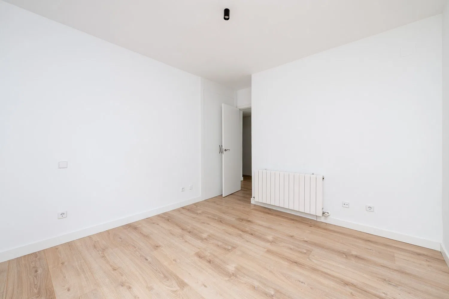 Estudio en calle de Diego Ayllón - Foto 6