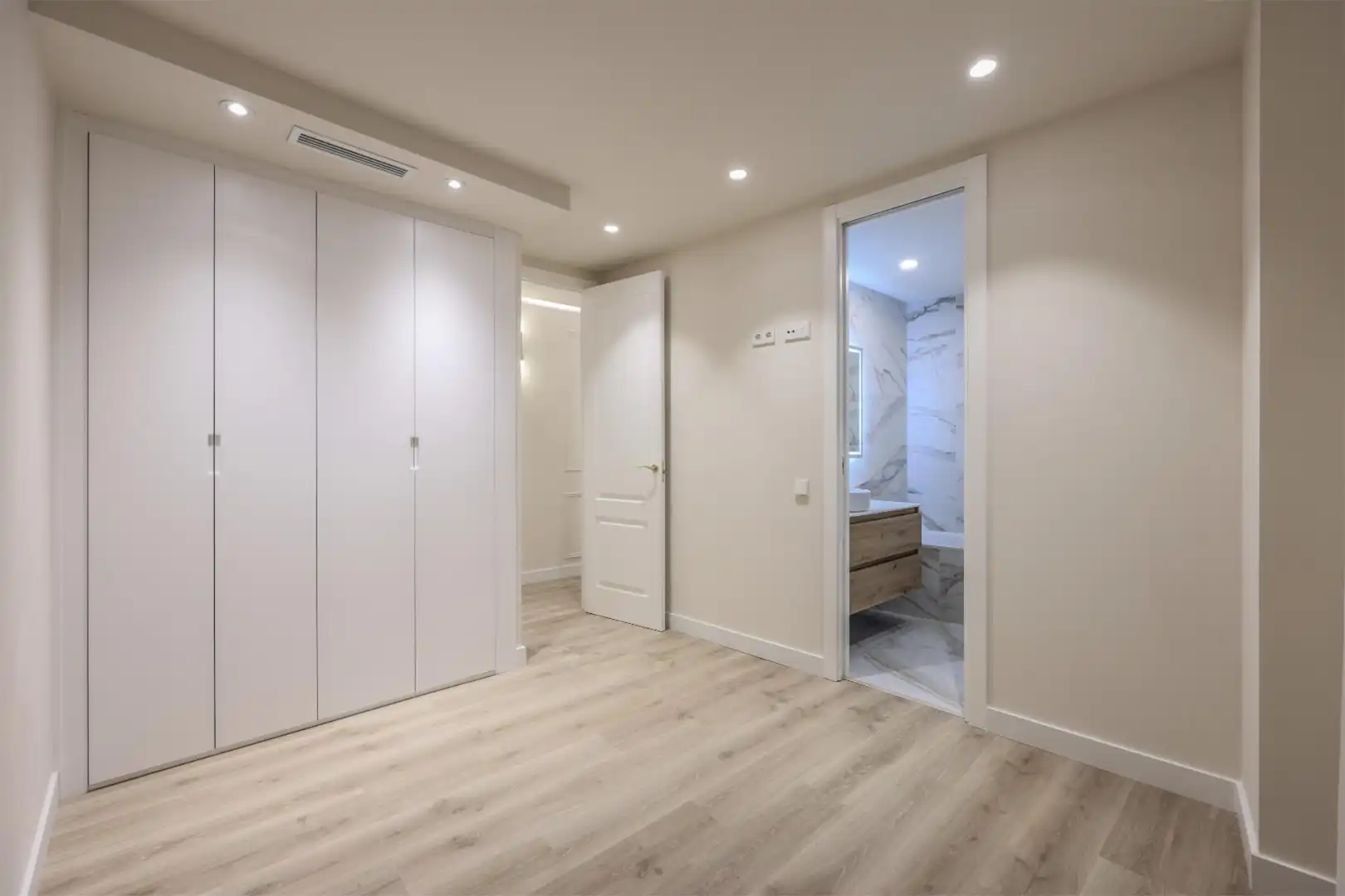 Piso en  Plaza de Manuel Becerra 15 - Foto 8