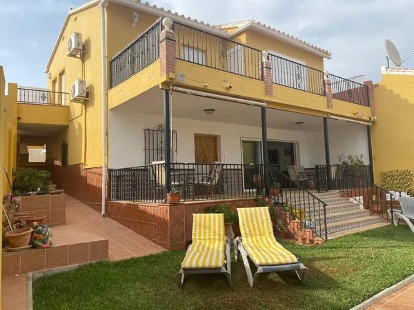Casa o chalet independiente en Calle Salares, 39, Avda Pescia - Ctra de Frigiliana, Avda Pescia - Ctra de Frigiliana - Foto 1