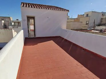 Casa adosada en  Calle Rosalias 1 - Foto 2