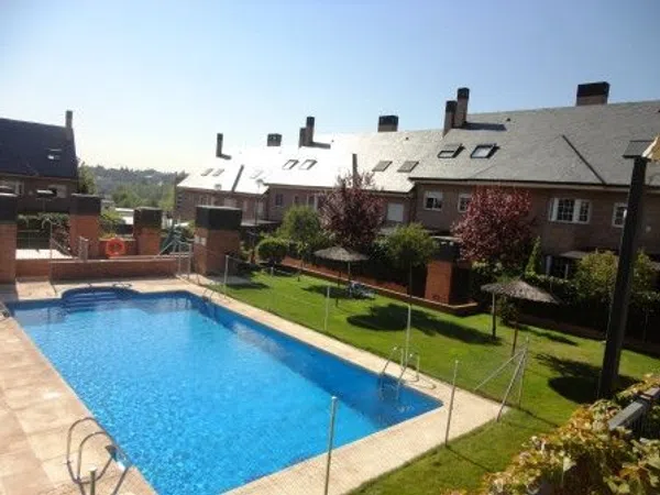 Chalet pareado en Bellas Artes, 6, Zona norte - Foto 2