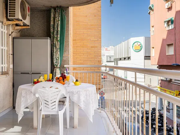 Piso en Calle d'Elx, 49 - Foto 2