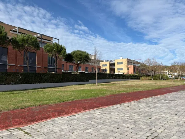 Chalet adosado en Calle de Josep Maria Vila, 18, Centre-Estanys - Foto 12