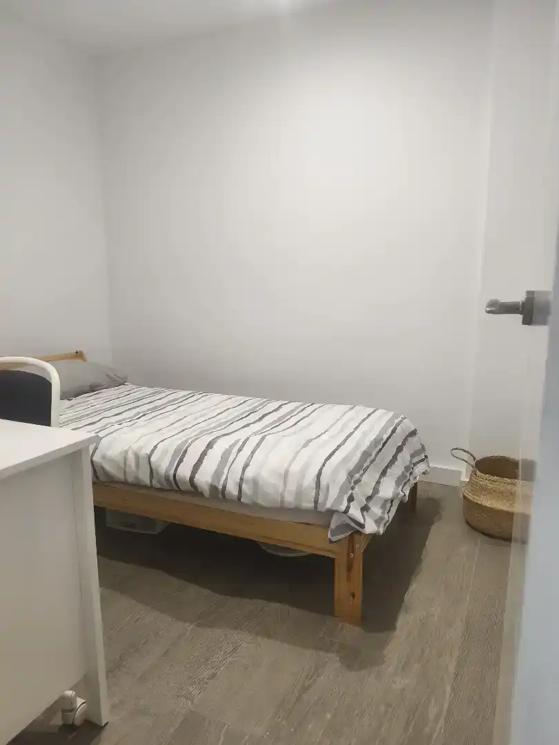 Piso en  Carrer Hermanos Gonzálvez Selva 81 - Foto 8