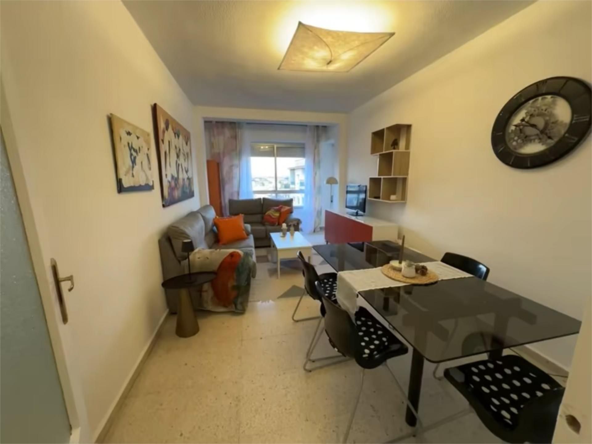 Piso en  Calle Pintor Luis Garay 1