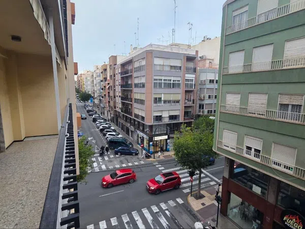 Piso en calle Ruperto Chapí, 43 - Foto 1