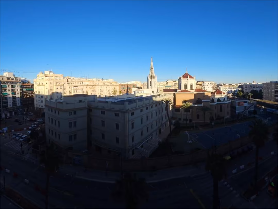 Piso en  Avinguda de Pérez Galdós 133