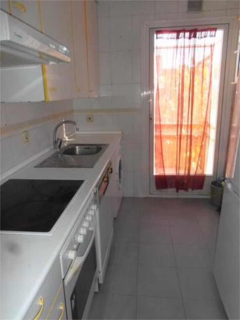 Piso en Los Castillos - Foto 3