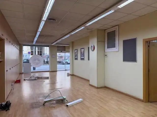 Local comercial en  Ronda de Zamenhof 137 - Foto 7