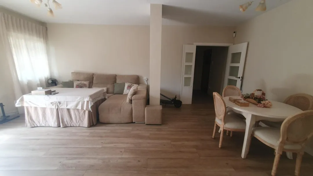 Piso en  Avenida las Asociaciones de Vecinos 1 - Foto 2