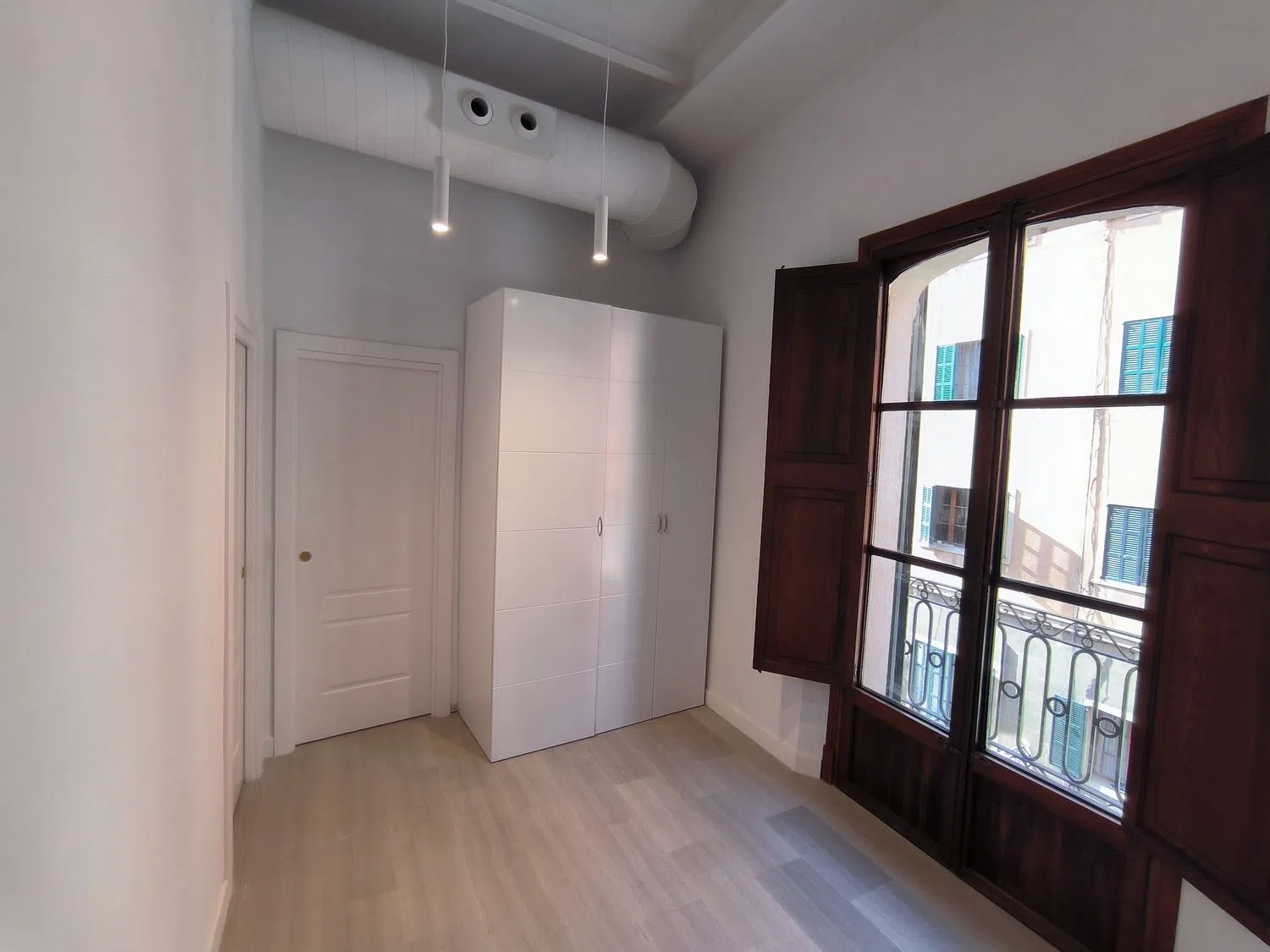 Piso en calle de Llorenç Vicens, 1 - Foto 5