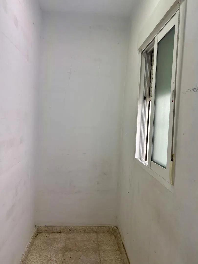 Planta baja en  Calle Lucía Van Dulken 30 - Foto 3