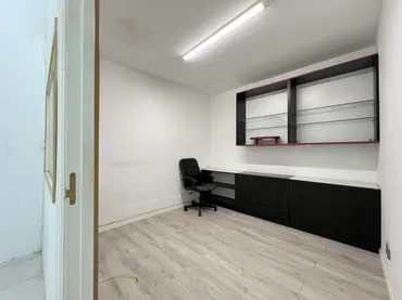 Local comercial en Badalona - Foto 5