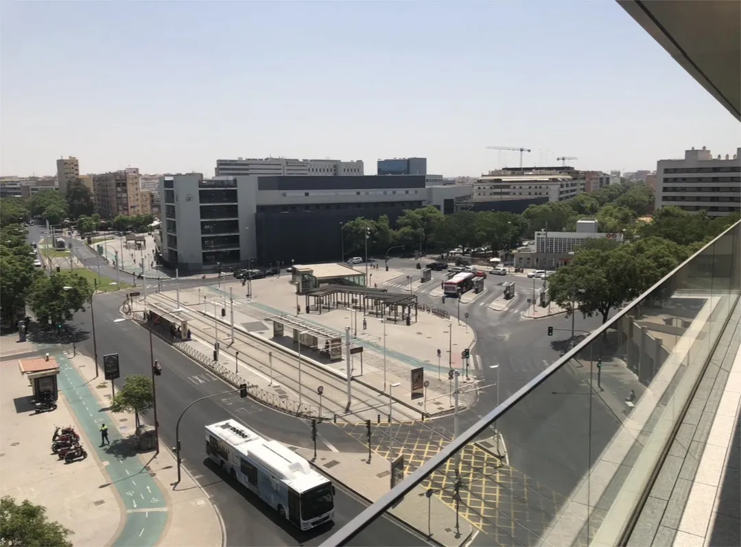 Piso en  Avenida de la Buhaira 30 - Foto 3