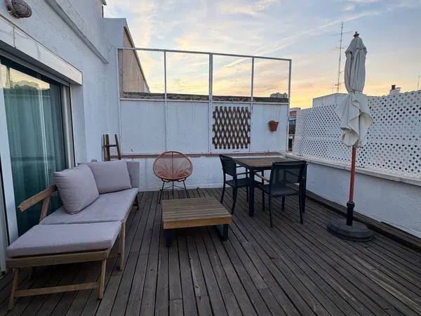 Ático en calle de Menorca, 32