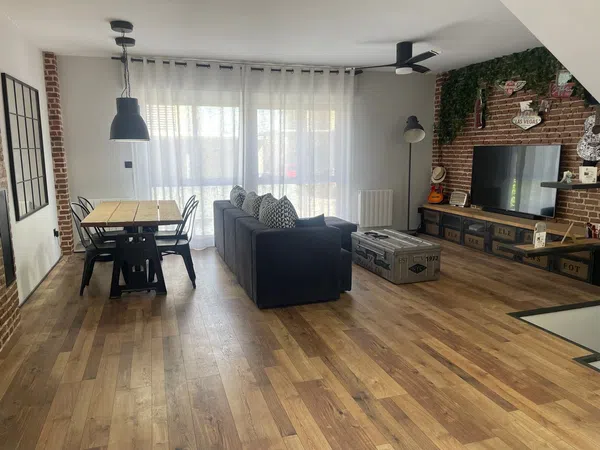 Chalet adosado en calle Mayor, 33 - Foto 1