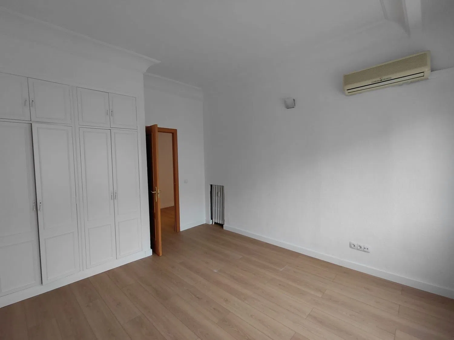 Piso en calle de Ibiza, 28 - Foto 2