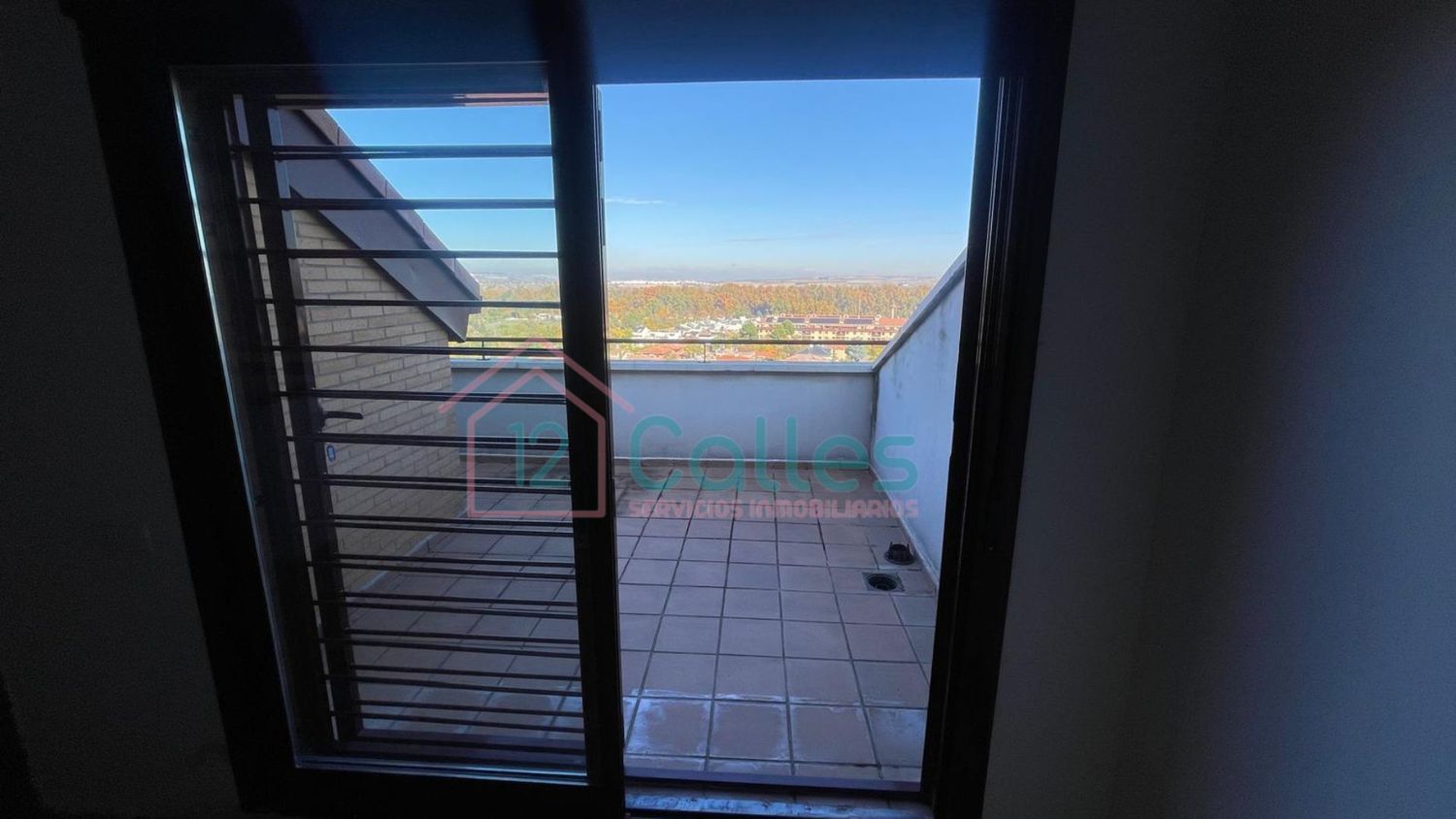 Chalet adosado en Calle Alhambra de Granada s/n, Nuevo Aranjuez-Ciudad de las Artes - Foto 35