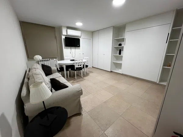 Estudio en calle de Huesca, 27