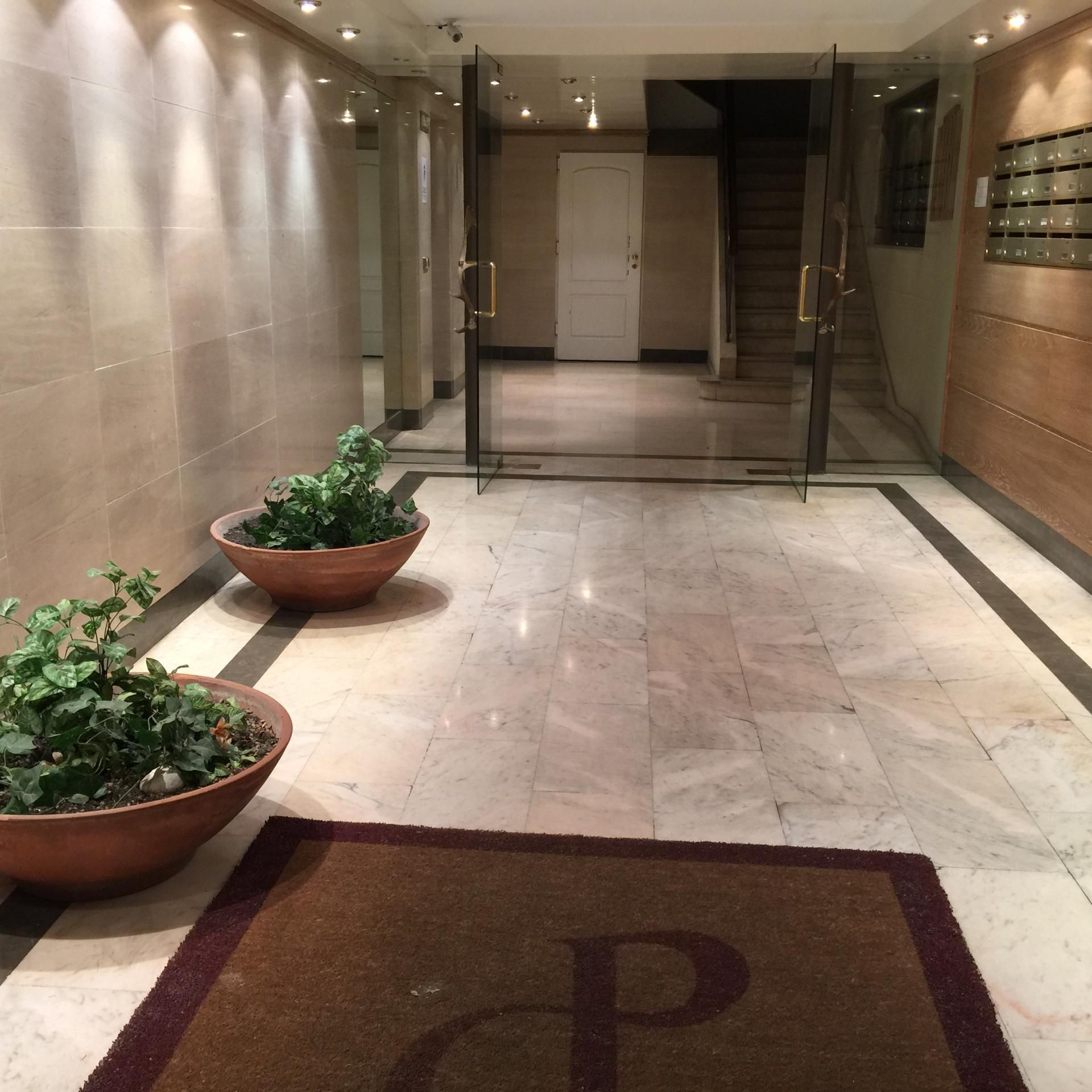 Piso en  Calle Brocense 17