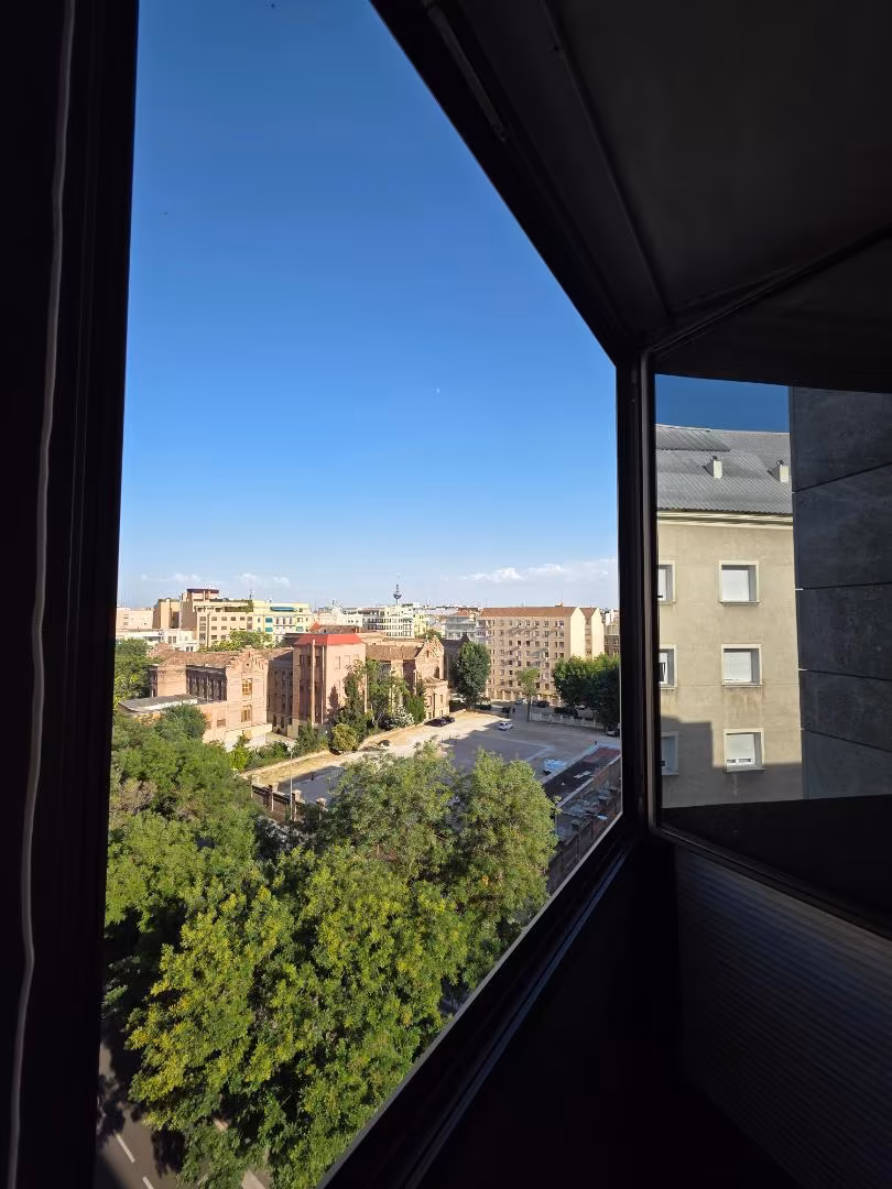 Piso en  Calle de Juan Bravo 50