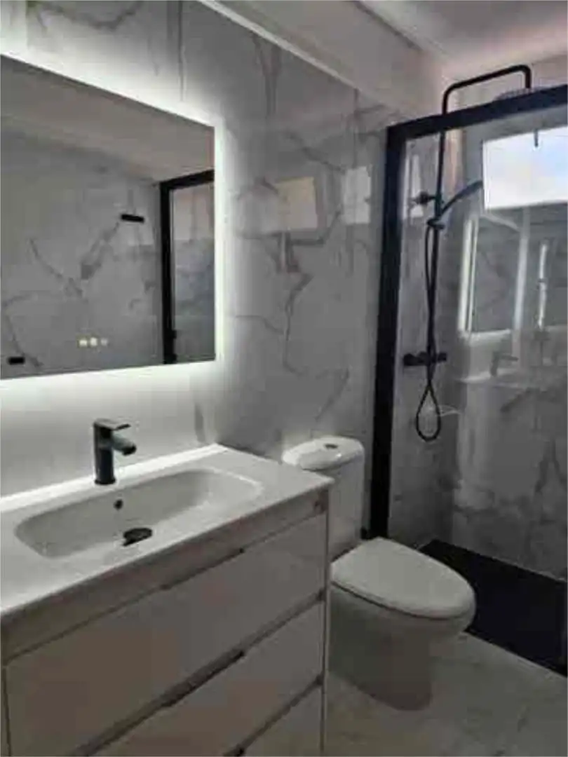 Piso en Hospital Negrín - Foto 2