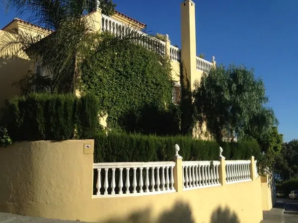 Chalet adosado en calle del Naranjo, 10 - Foto 2