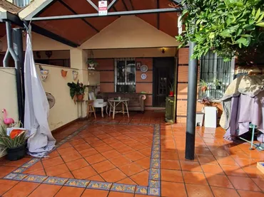 Casa adosada en  Avenida Mariana de Pineda 95 - Foto 1