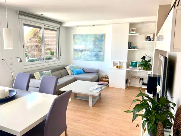 Ático en calle del Monasterio de Liébana, 9