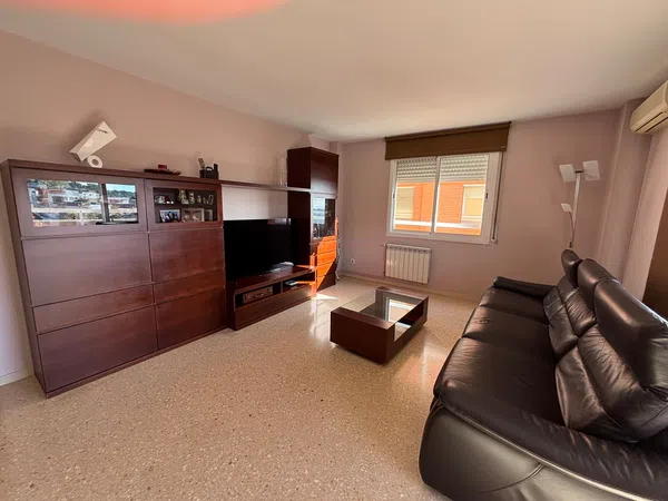 Piso en Passatge Riu Congost, 31 - Foto 2