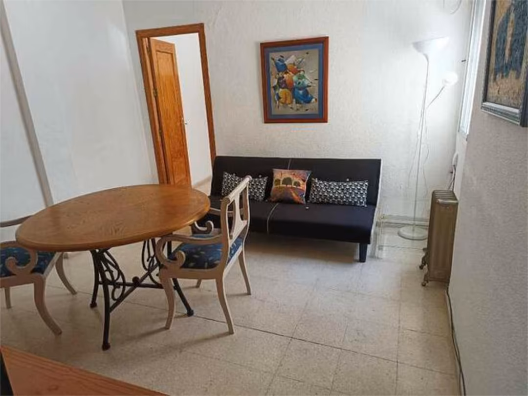 Piso en Ciudad Jardín - Foto 2