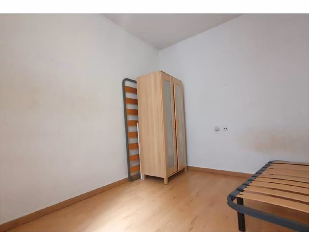 Piso en  Calle de Santa Casilda 9 - Foto 6