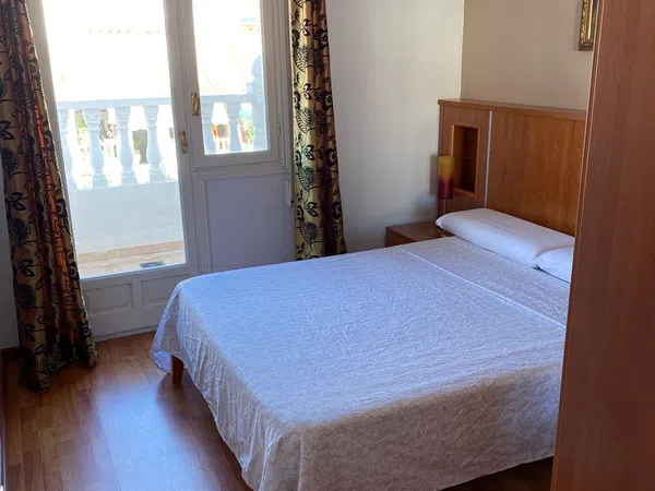 Chalet adosado en Urbanización Torrealmendros, 1, La Siesta - El Salado - Torreta - Foto 19