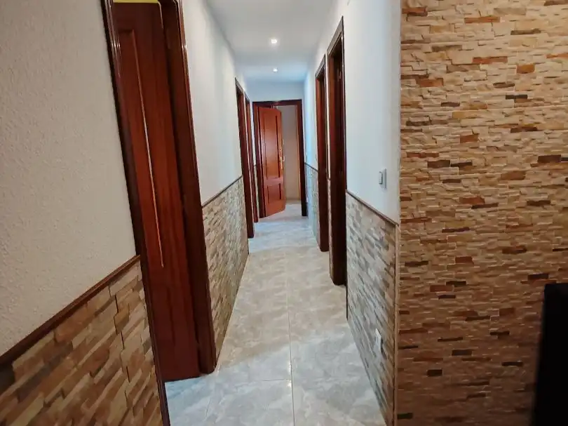Piso en  Calle Víctor Gorzo 53 - Foto 3